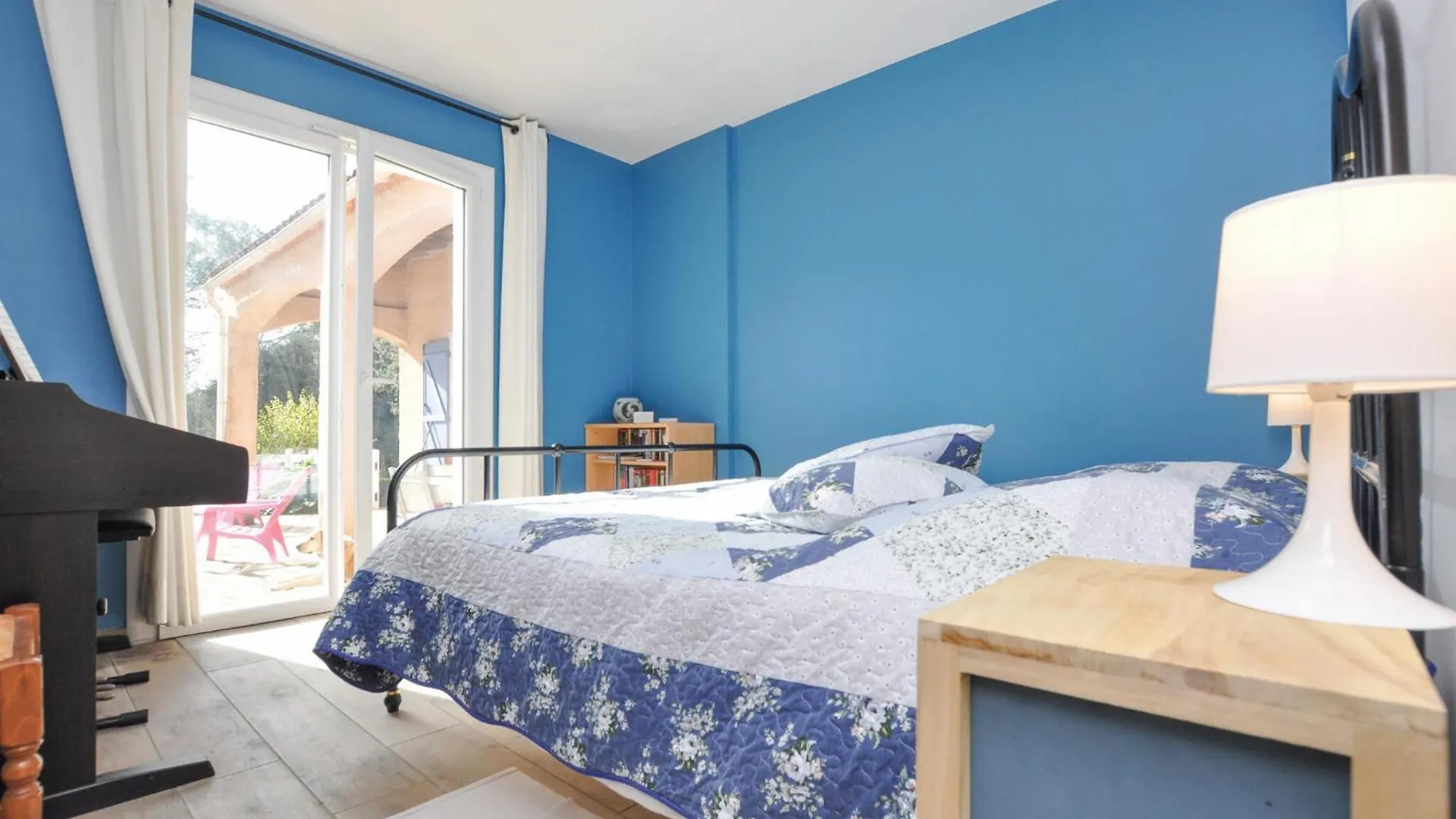 Stunning Home In Besse-Sur-Issole With Private Swimming Pool, Can Be Inside Or Outside France