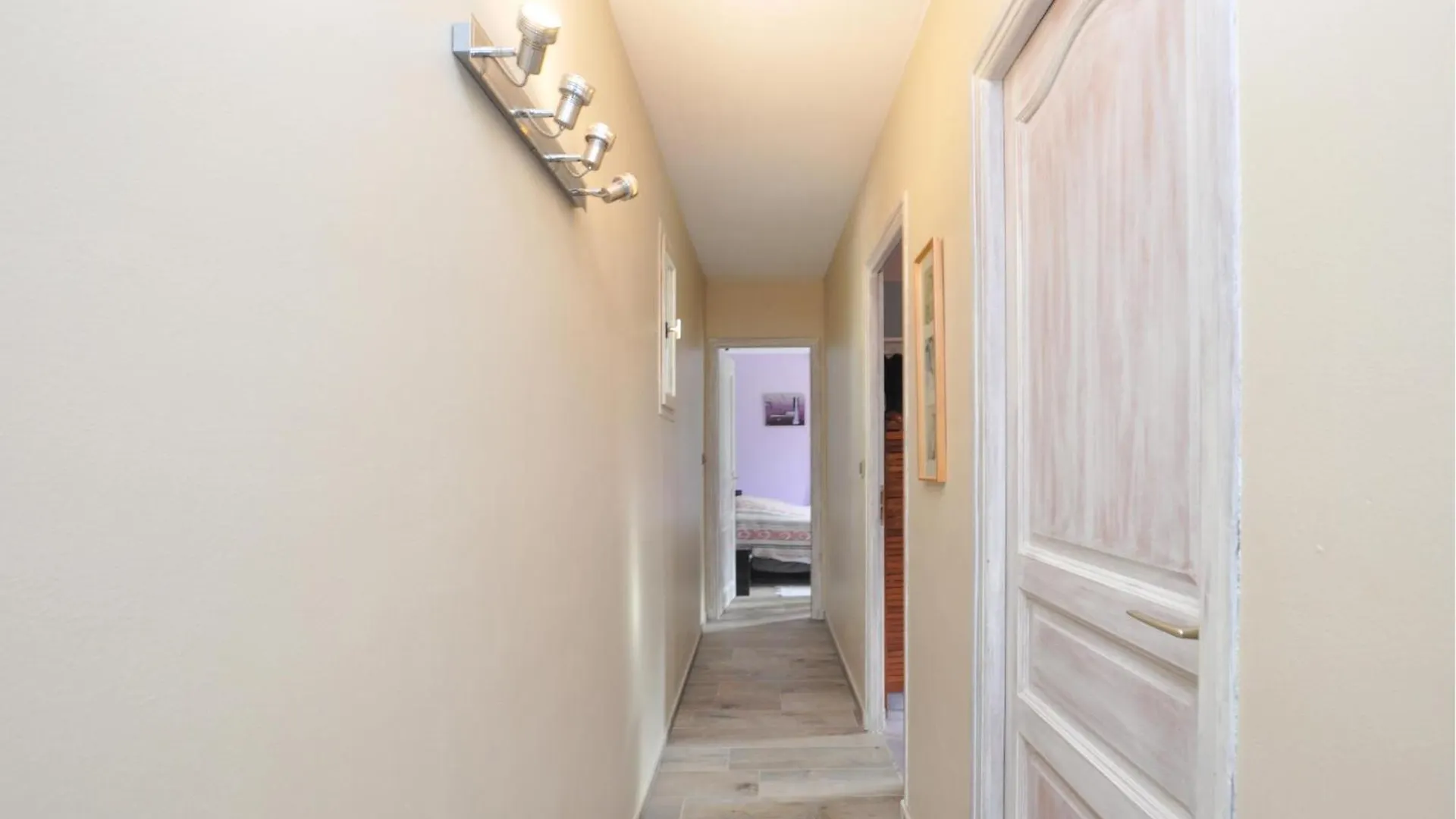Stunning Home In Besse-Sur-Issole With Private Swimming Pool, Can Be Inside Or Outside