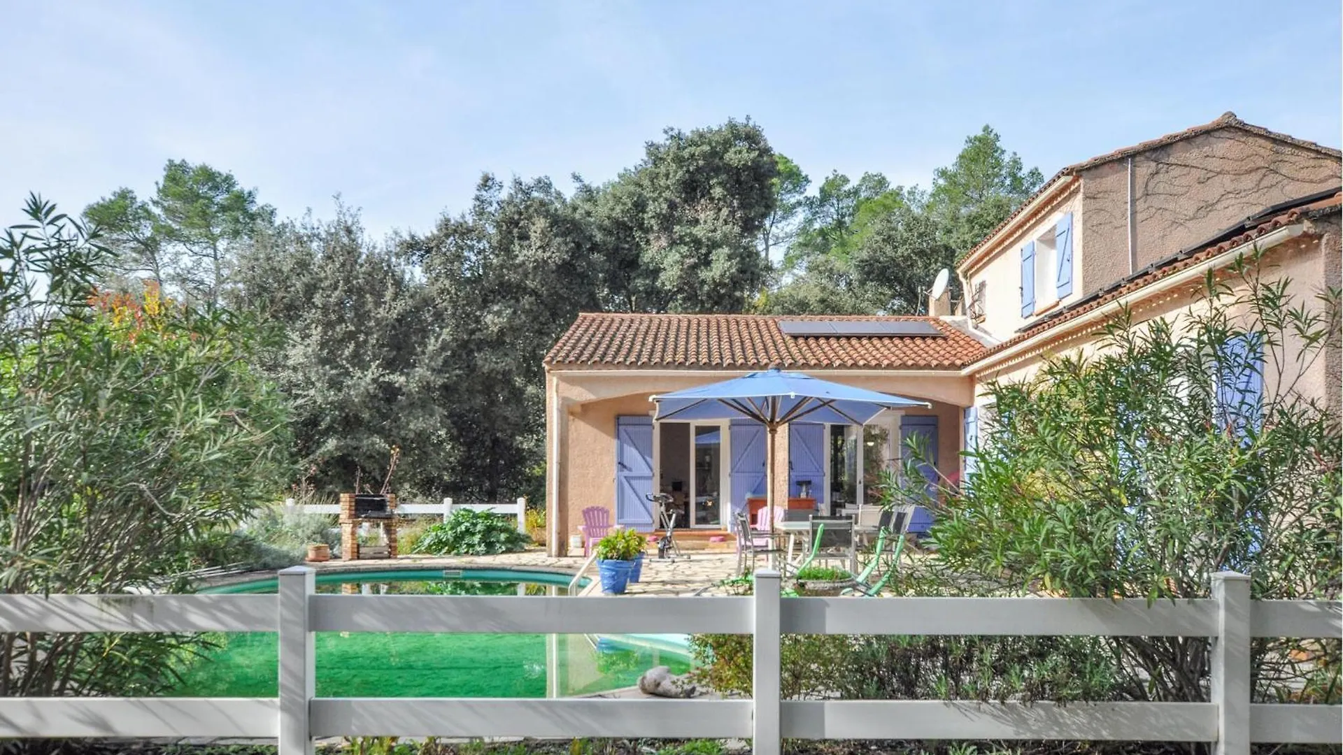 Stunning Home In Besse-Sur-Issole With Private Swimming Pool, Can Be Inside Or Outside France